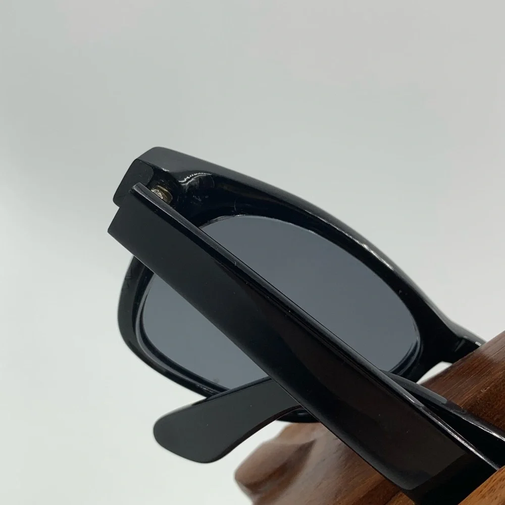 Kirkland Signature Abruzzo Black Oval Sunglasses